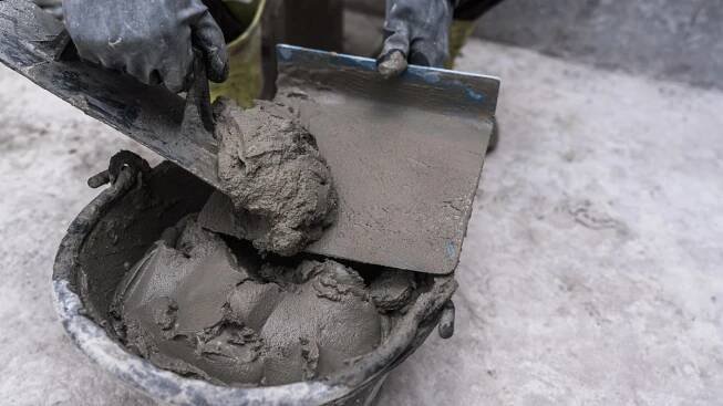 Největší světoví výrobci cementu investují do zelené alternativy - Novinky