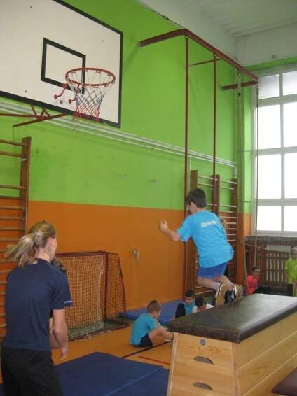 Tělocvik trochu jinak... - ZŠ Sportovní