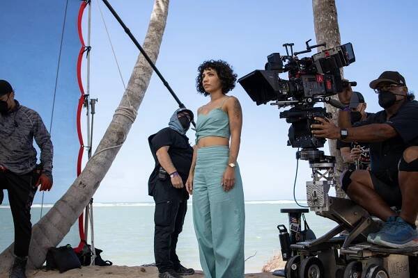 Fantasy Island - Tara and Jessica's High School Reunion / Cat Lady - Z natáčení - Jasika Nicole