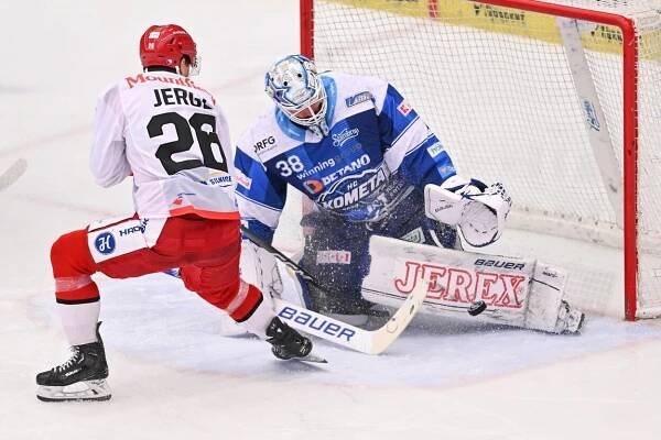 Hokej Kometa Brno - Mountfield HK dnes LIVE [26.1.] ELH online