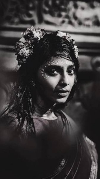 Take cues from Aishwarya Lekshmi on how to ace the monochrome pictures
