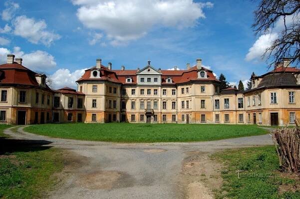 Hořín, zámek