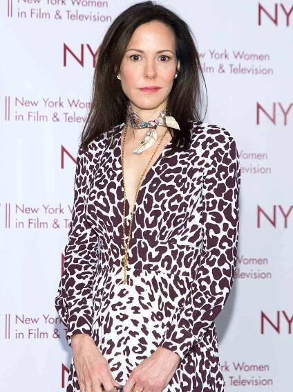 'When We Rise' 's Mary-Louise Parker Reveals Both of Her College Roommates Died from AIDS