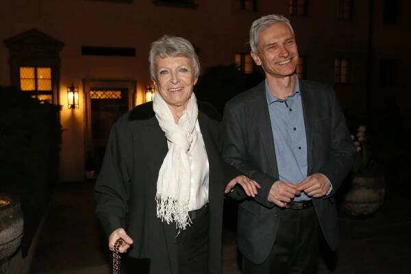 Jana Štěpánková měla s režisérem Jaroslavem Dudkem syna Jana. 