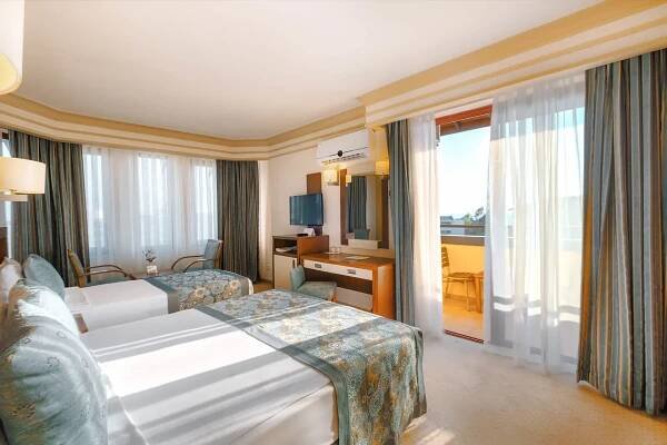 4* hotel v Turecku včetně letenky: all inclusive, bazény, animace pro děti i dospělé