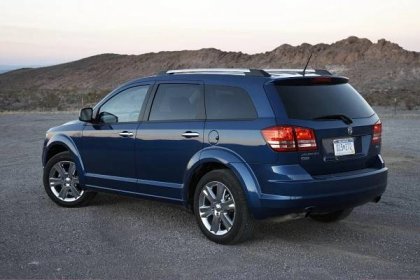  Feds Probe 2009 Dodge Journey After Driver Trapped In Vehicle Dies In Tragic Fire