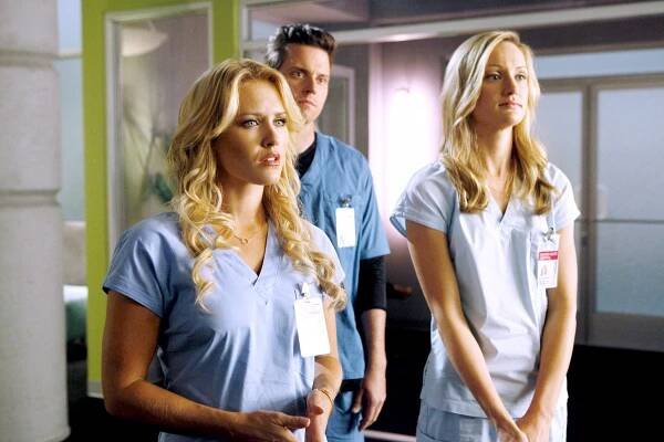 Scrubs: Doktůrci - Naše poslední rozhovory - Z filmu - Nicky Whelan, Michael Mosley, Kerry Bishé