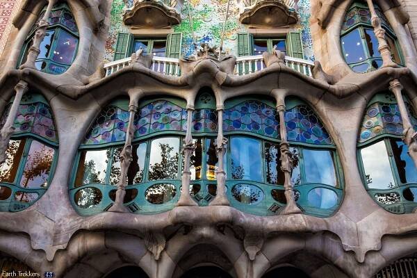 Barcelona Bucket List: 25 Best Things to Do in Barcelona