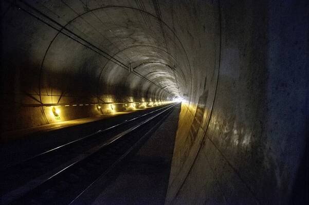 Gotthardský úpatní tunel ve Švýcarsku: Česká firma AMATIC s.r.o. zajišťuje bezpečnost i pro případ požáru