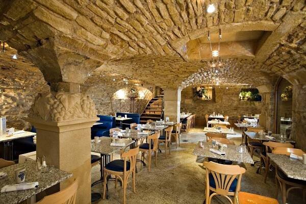 Wines and Tartines in the Center of Nancy · Cellar Restaurant [Photos] 