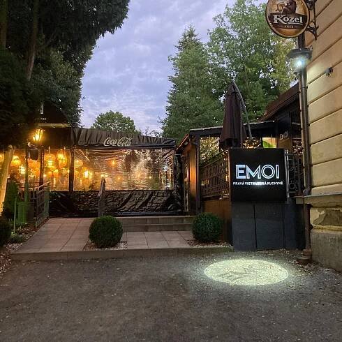 EMOI - PRAVÁ VIETNAMSKÁ RESTAURACE TURNOV - Restaurant Reviews, Photos & Phone Number - Tripadvisor