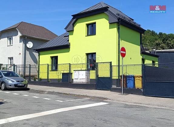 Pronájem rodinného domu, 4+1, 125 m2, pozemek 385 m2, Beroun | Reality.iDNES.cz 