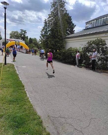Vytrvalec Erik Machů z Nedašova ovládl v traťovém rekordu závod Run Tour v Olomouci - Naše Valašsko - vždy čerstvé informace