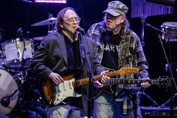 Neil Young, Stephen Stills to Headline 'Harvest Moon' Charity Concert
