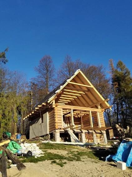 Roubenka svépomocí v Česku