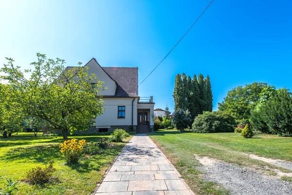 Prodej rodinného domu 322 m², pozemek 2 066 m² Háj ve Slezsku, Opavská - Bc. Michal Roháček 