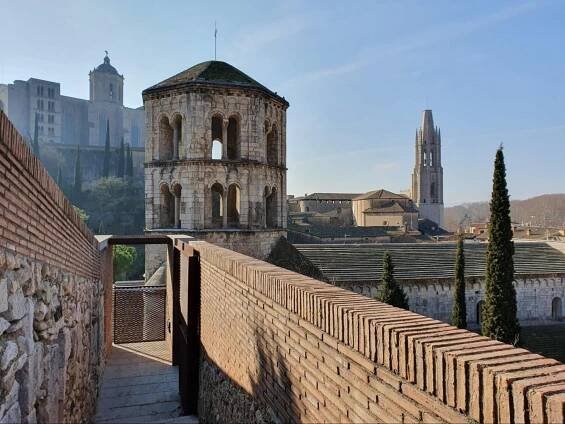 Girona’s Cathedral, monastery and city wall