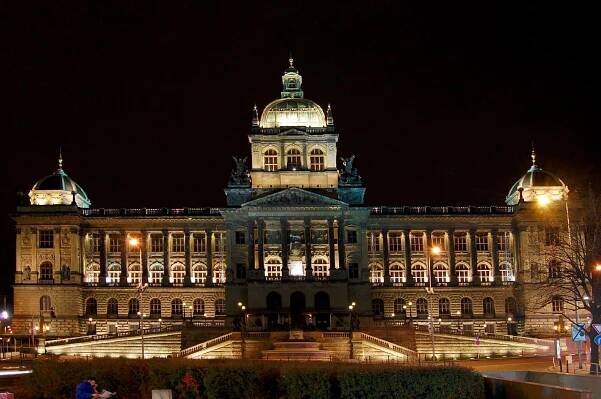Národní muzeum - hlavní budova - Architektonická památka - Praha ...