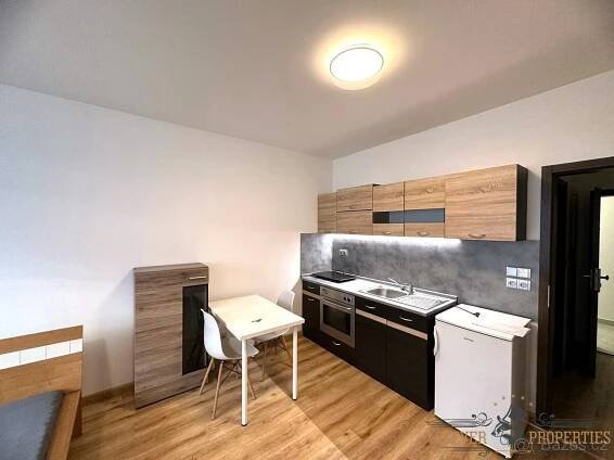 Pronájem, Byty 1+kk, 29 m2 - Pardubice - Zelené Předměstí, obrázek č. 1