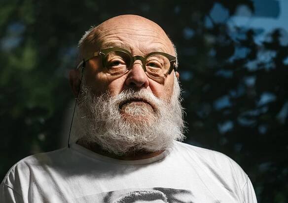Moje maminka zemřela, když mi bylo 17. Byl jsem přesvědčený, že také zemřu brzy, říká Arnošt Goldflam