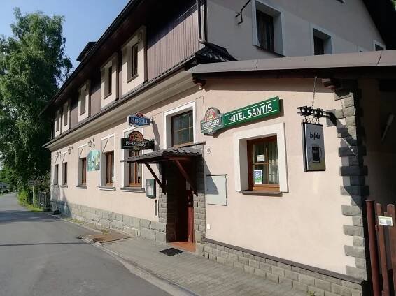 HOTEL SANTIS - Prices & Lodge Reviews (Komorni Lhotka, Czech Republic)