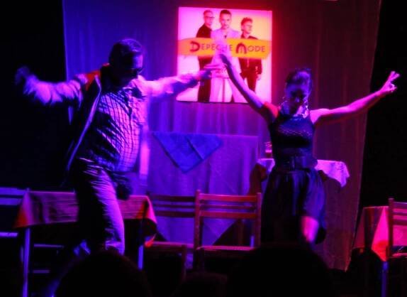 DIVADELNÍ PŘEDSTAVENÍ STRANGE LOVE HOFFMANŮV DVŮR NEDĚLE 28.6. OD 19:30 – Městská část Praha-Vinoř