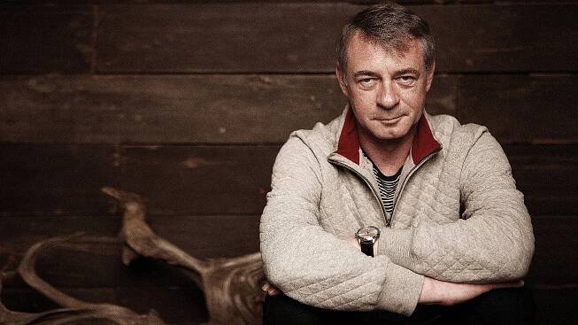 Zůstali s tátou sami, byli chudí. Vánoce mě moc nebaví, bilancuje Jiří Dvořák