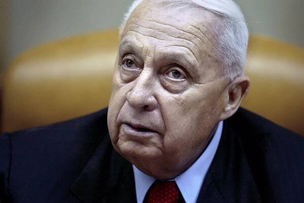 Zemřel Ariel Šaron. 'Král Izraele' a 'řezník z Bejrútu' byl 8 let v komatu