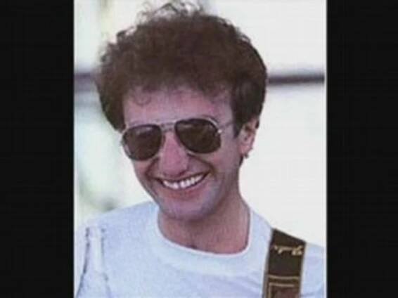 John Deacon - Vidéo Dailymotion