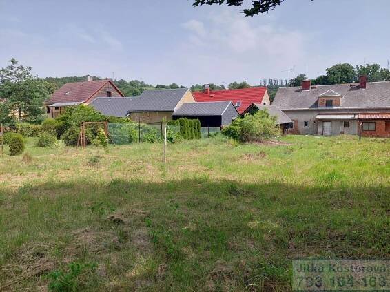 Prodej pozemku k výstavbě RD, Lichnov - Jitka Kosturová
