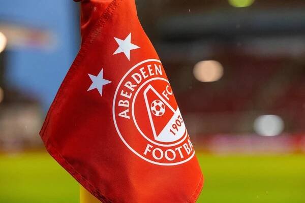 Chelsea and Arsenal leading race for Aberdeen’s Lewis Carrol, 15