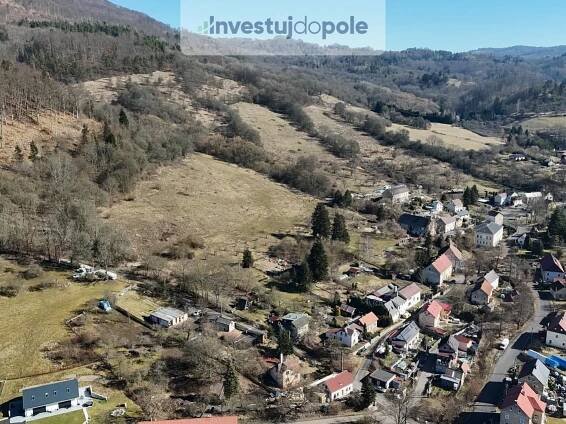 Prodej pozemku 12.726 m², Vojkovice, Karlovarský kraj