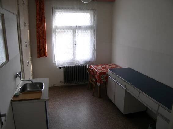 ASTORIE Školní 904 - Ubytovna Astorie - Otrokovice