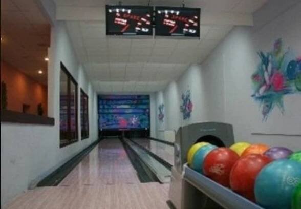 Restaurace a bowling u Iny Ostrava | Apetee