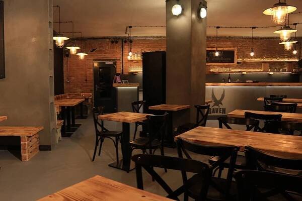 RAVEN PUB foto 1