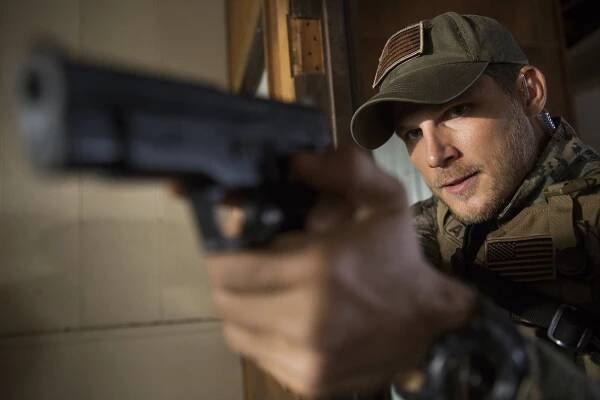 Poslední loď - Další nejistota - Z filmu - Travis Van Winkle