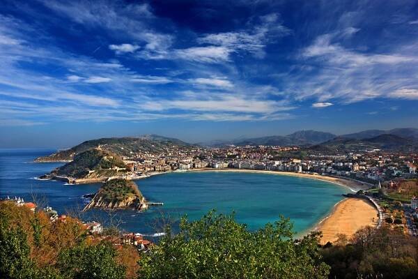 San Sebastián: přístavní město v severním Španělsku