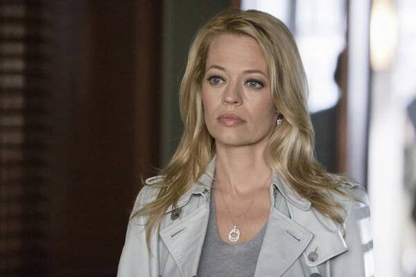 Tělo jako důkaz - Odstíny modři - Z filmu - Jeri Ryan