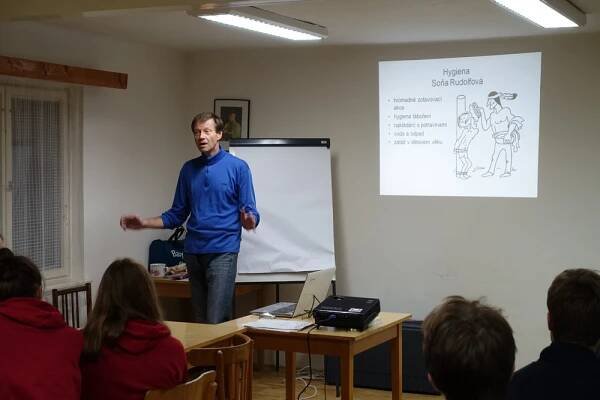 Kurz Zdravotník zotavovacích akcí (ZZA) – Vlčácké doupě