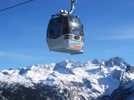 Kabinová lanovka z Gosau na Zwieselalm