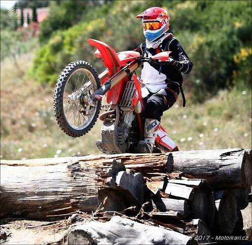 Fotogalerie Beta Endura RR 2017: jak málo stačí | Motorkáři.cz