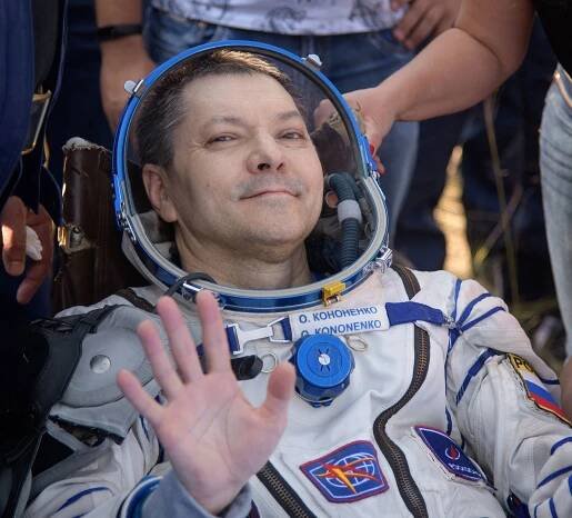 Oleg Kononěnko byl po přistání v dobré náladě.