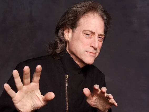 'Curb Your Enthusiasm' Star Richard Lewis Dead at 76