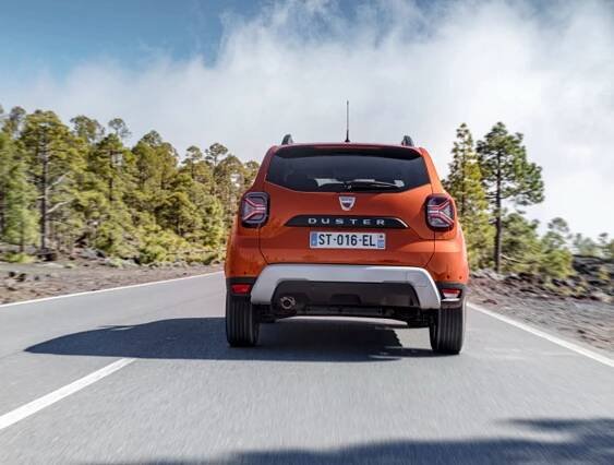 Dacia Duster míří na trh v omlazené podobě. Modernější je zvenku i uvnitř