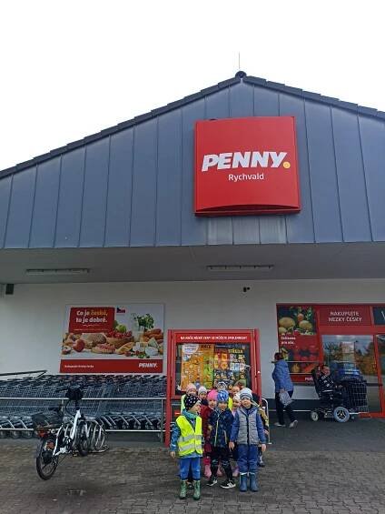 Květinky v Hrušce a Penny | MŠ Rychvald