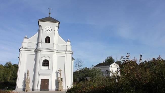 Šikmý kostel v Karviné má větší sklon než věž v Pise. Zavinila ho těžba uhlí - Médium.cz