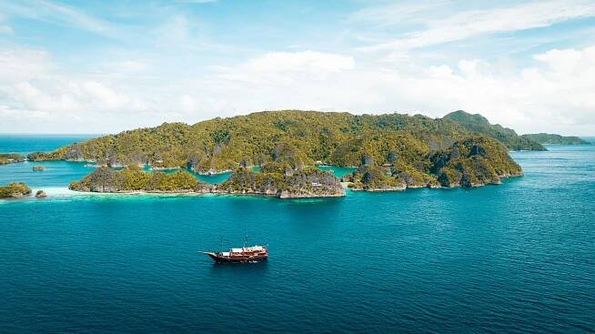 Indonesia's Raja Ampat, A (Mis)fortune Beyond Beauty?