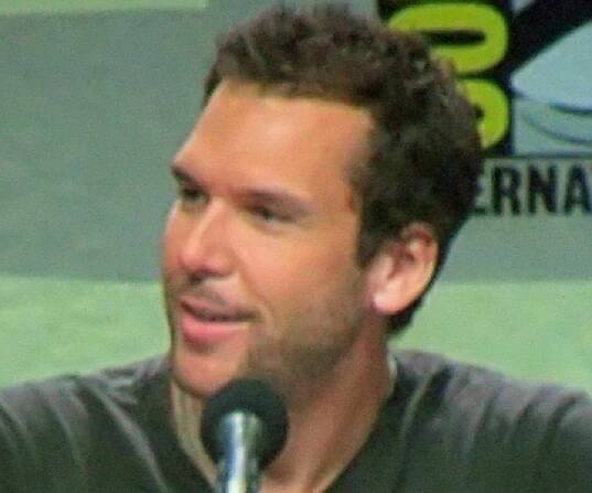 Dane Cook Biography - Facts, Childhood, Family Life & Achievements