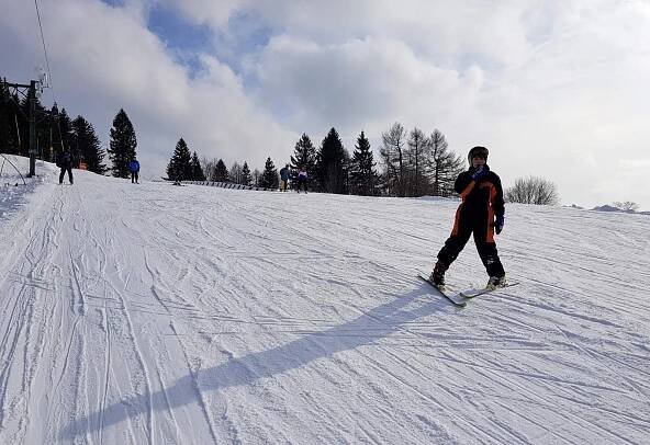 Chcete děti naučit lyžovat? Severák nabízí ideální podmínky