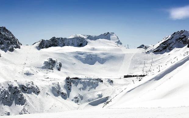Skiing - Parkhotel Sölden
